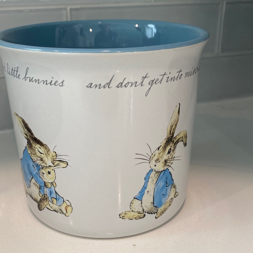 Peter Rabbit Beatrix Potter Mug - Picture 3 of 6